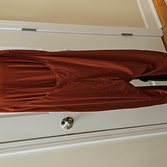 1319. NWT SKIMS MockNeck Bodysuit - Picture 6 of 10